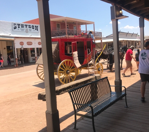 Big Nose Kate's Saloon - Tombstone, AZ