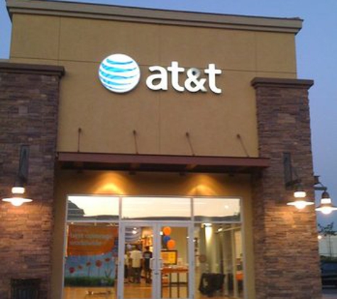 AT&T Store - Fresno, CA