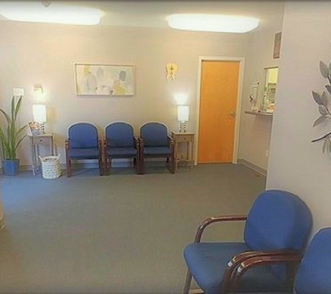 Premiere Dental of West Deptford - Thorofare, NJ. Waiting area at Premiere Dental of West Deptford