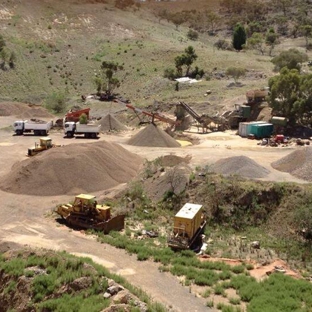 Flinders Earthmoving & Blue Metal Supplies - Solomontown, SA. T6_Flinders Earth Moving & Blue Metal Supplies_8_12_2015