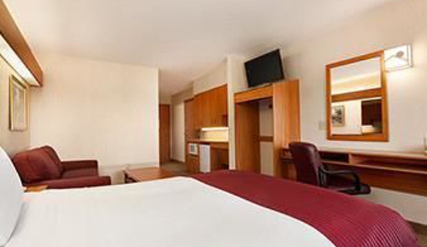 Microtel Inn & Suites by Wyndham Ann Arbor - Ann Arbor, MI