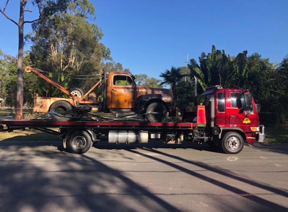 Pete's Towing & Container Sales - Marsden, QLD