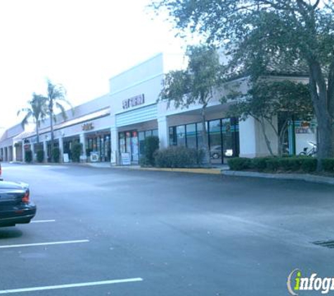 Publix Super Market at LaBelle Plaza - Clearwater, FL