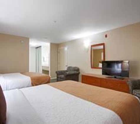 Best Western Plus Capitola By-The-Sea Inn & Suites - Capitola, CA