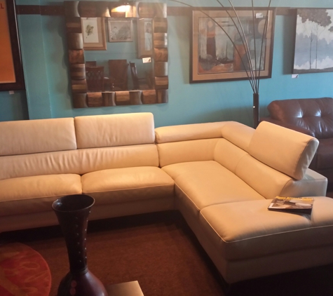Robin's Gently Used & New Furniture - Jacksonville, FL
