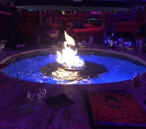 Peppermill's Fireside Lounge - Las Vegas, NV