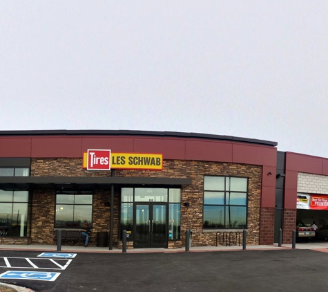 Les Schwab Tire Center - Thornton, CO