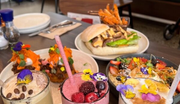 Two's Company Cafe - Pascoe Vale - Pascoe Vale, VIC