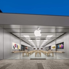 Apple Valencia Town Center