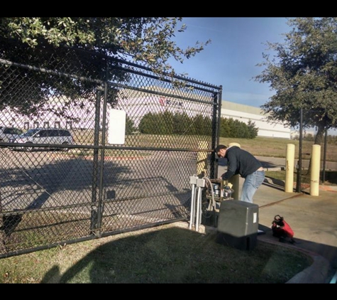 G & R welding and fencing - Fort Worth, TX