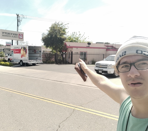 Security Public Storage - Fresno, CA