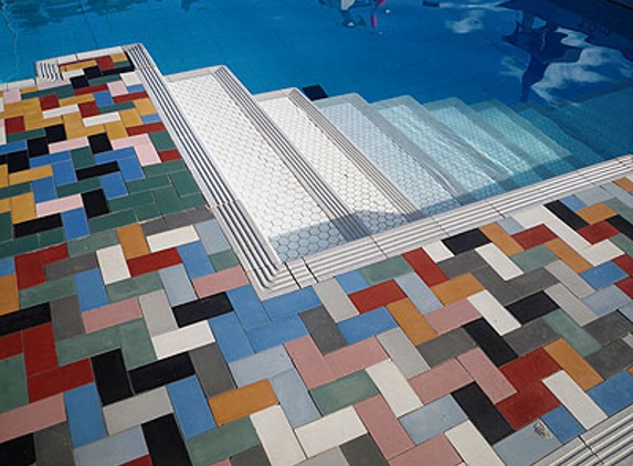 Manuka Swimming Pool - Griffith, ACT
