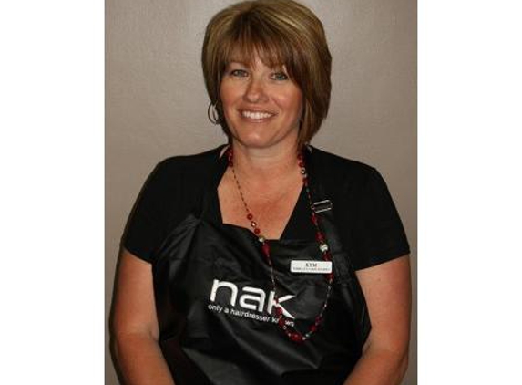 Tangles Hair Studio - Murray Bridge, SA