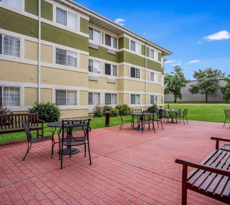 Main Stay Suites & Hotel - Cedar Rapids - Cedar Rapids, IA