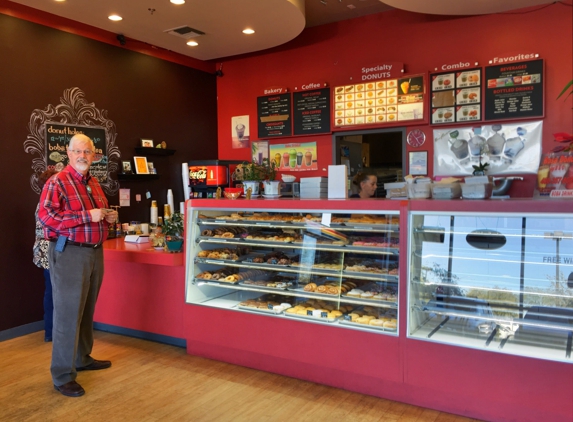 Bosa Donuts - Mesa, AZ