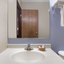 Super 8 by Wyndham Farmville - Hotels