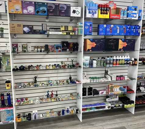 The Vapor Shoppe Smoke & Alternative Plus - Troy, MI