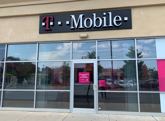 T-Mobile - Bridgeport, CT