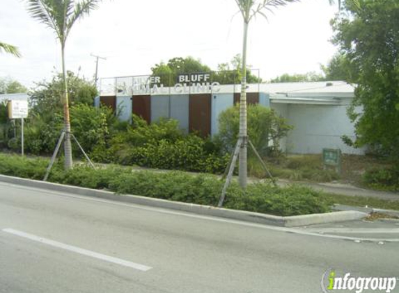 Silver Bluff Animal Clinic - Miami, FL