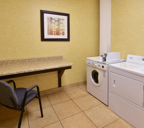 Holiday Inn Express & Suites Wauseon - Wauseon, OH