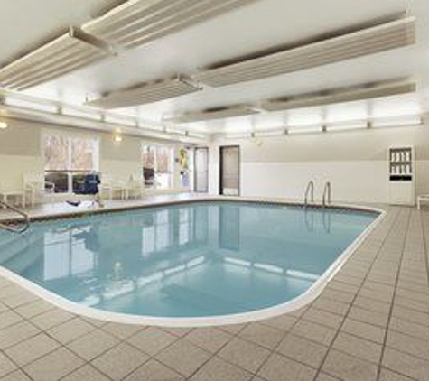 Country Inns & Suites - Columbus, OH