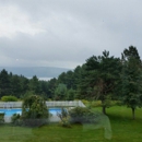Country Club Inn - Bed & Breakfast & Inns
