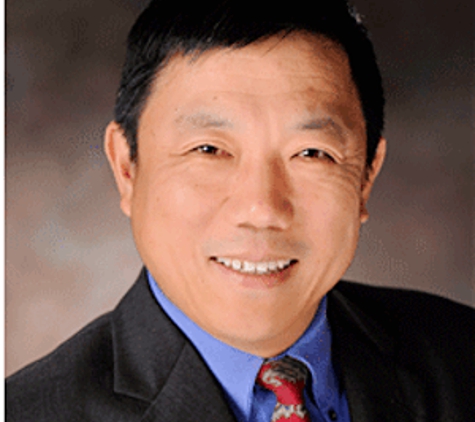 Dr. Danqing D Guo, MD - Green Bay, WI
