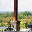 Round Peak Vineyards - Wineries