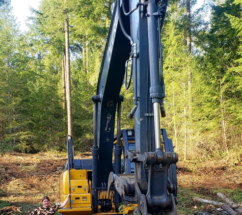 American Forest Lands Washington Logging Company - Maple Valley, WA. Bigboy gettin it done!
