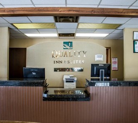Baymont Inn & Suites - Youngstown, OH