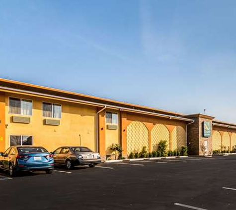 Quality Inn & Suites near Downtown Bakersfield - Bakersfield, CA