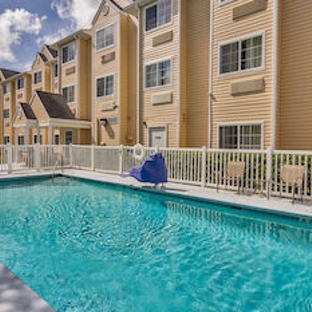 Microtel Inn & Suites by Wyndham Leesburg/Mt Dora - Leesburg, FL