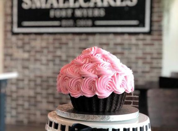 Smallcakes Cupcakery and Creamery-Fort Myers - Fort Myers, FL