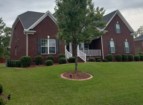 Michael's Lawn Maintenance - Columbia, SC