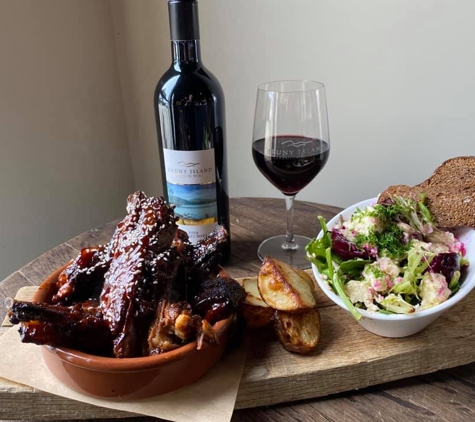 Bruny Island Premium Wines - Lunawanna, TAS