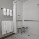 Holiday Inn Express & Suites Clinton by IHG
