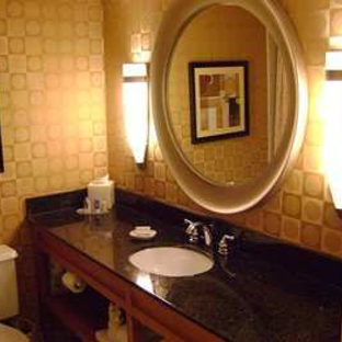 DoubleTree by Hilton Hotel Columbus - Worthington - Columbus, OH