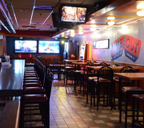 Time Out Sports Bar, Pizzeria & Grill - Countryside, IL