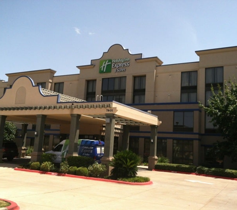 Holiday Inn Express & Suites Austin Airport - Austin, TX