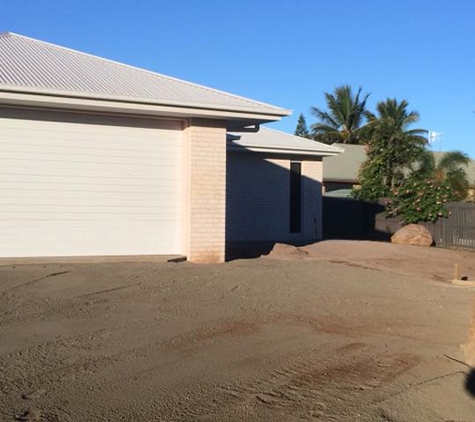 Santos Bobcat & Soils - Ashfield, QLD
