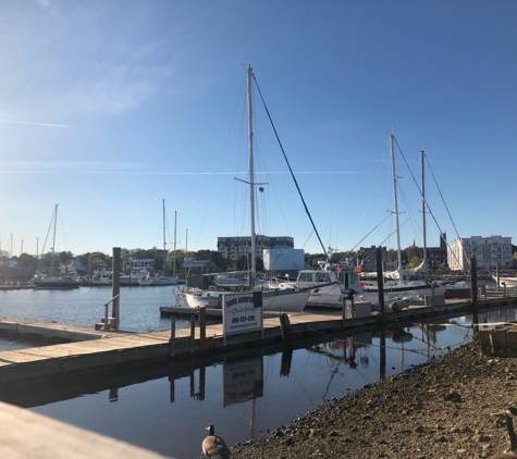 Captain Scott's Lobster Dock - New London, CT