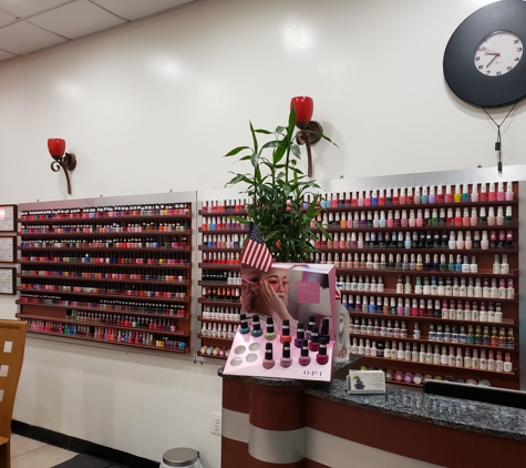 Lucy Nails - Chantilly, VA