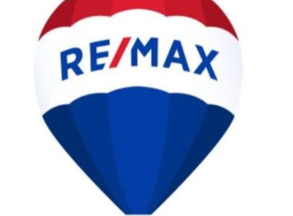 Jamie Wong, Managing Broker - RE/MAX Fine Properties - Flagstaff, AZ