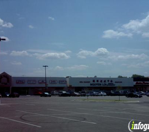 AutoZone Auto Parts - Haltom City, TX