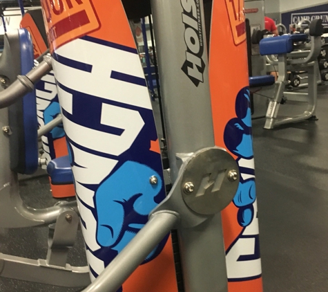 Crunch Gym - Addison, TX