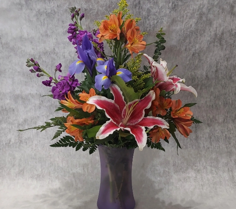 Jensen's Flowers & Gifts Inc - Warren, OH