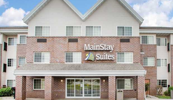 Main Stay Suites - Oak Creek/Milwaukee Airport - Oak Creek, WI