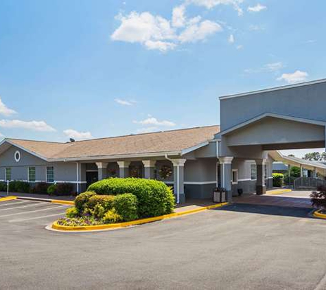 Quality Inn & Suites Greenville - Haywood Mall - Greenville, SC