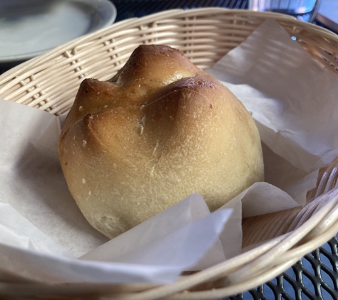 Avelas Italian Restaurant - Phoenix, AZ. Garlic & Oil House Bread