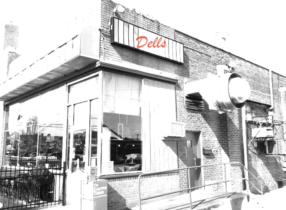 Dell's Kitchen - Easton, PA